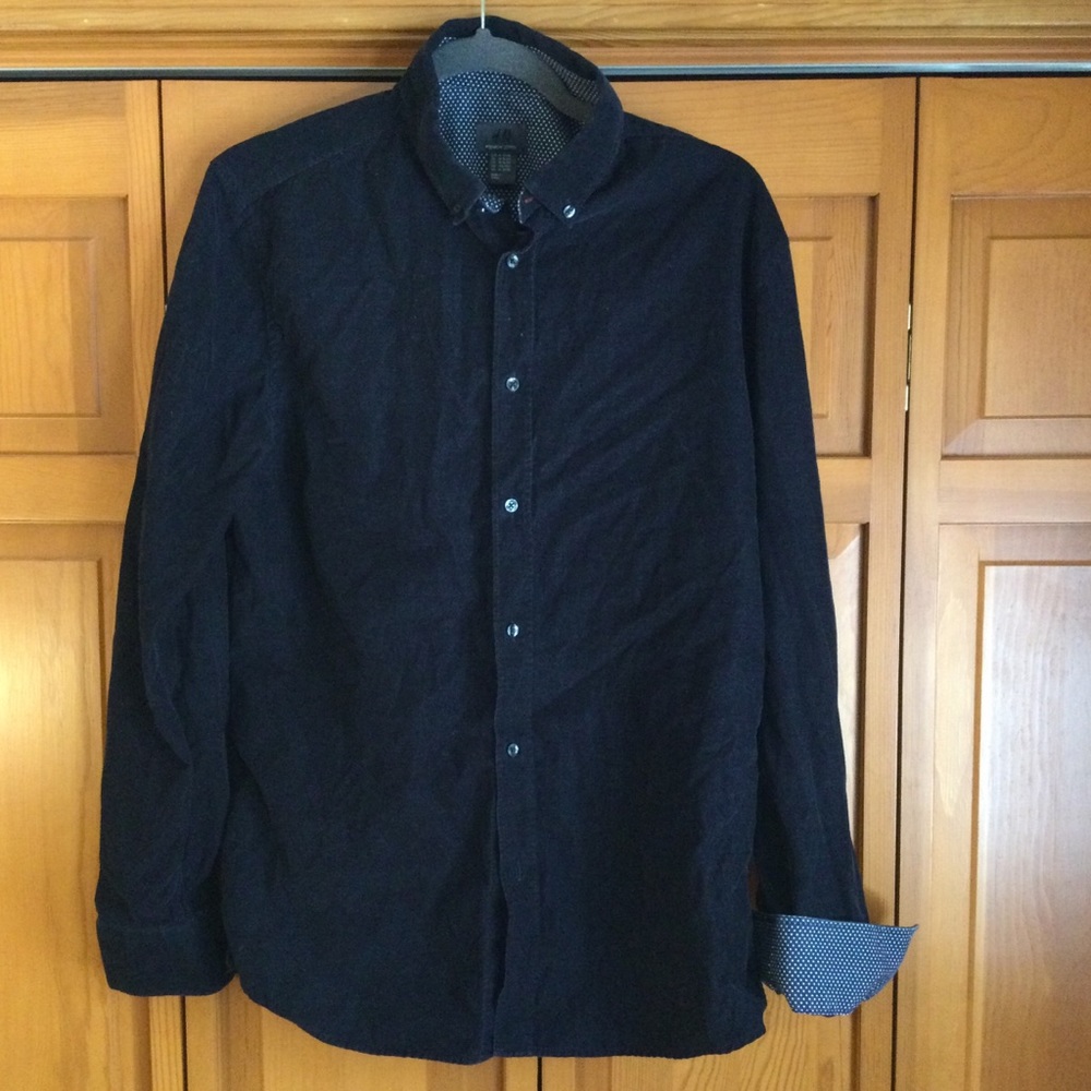 Men’s button down dress shirt